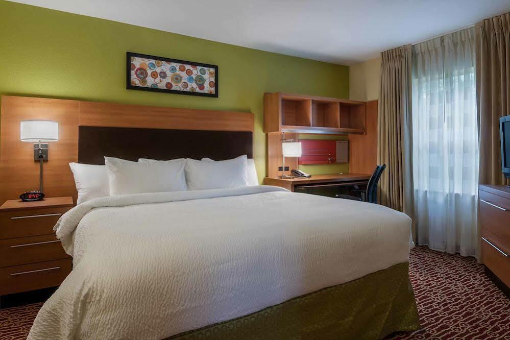 Towneplace Suites By Marriott Baton Rouge South Exterior foto